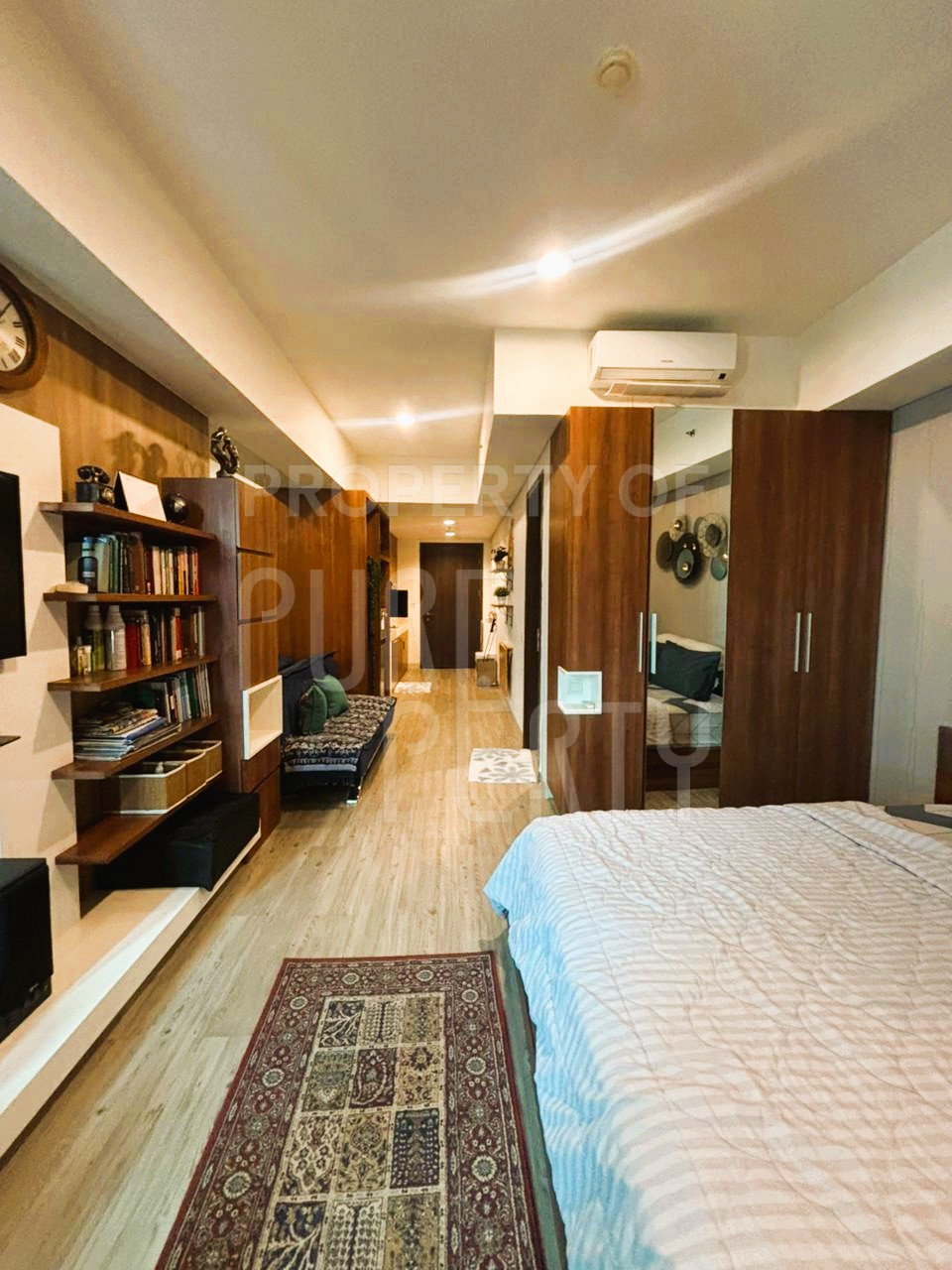 Homey Look Studio Room Kemang Village Residence